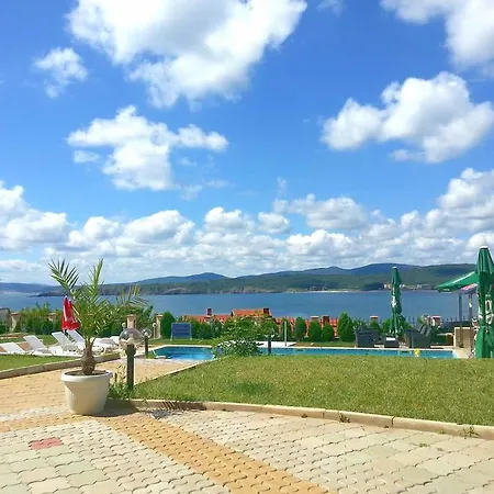 Safo And Apartmán