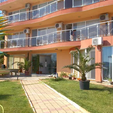 Apartmán Safo And *